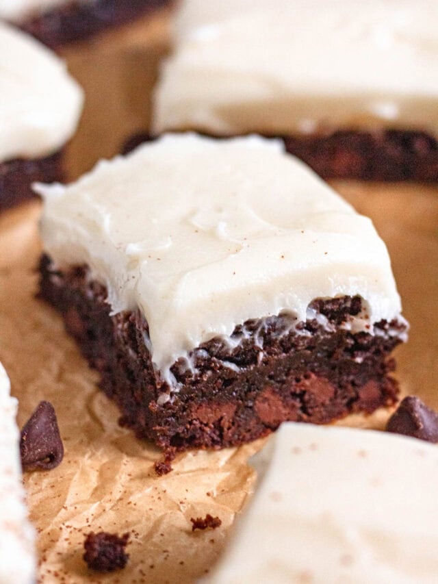 cropped-Brownies-with-Cream-Cheese-Frosting-2.jpg