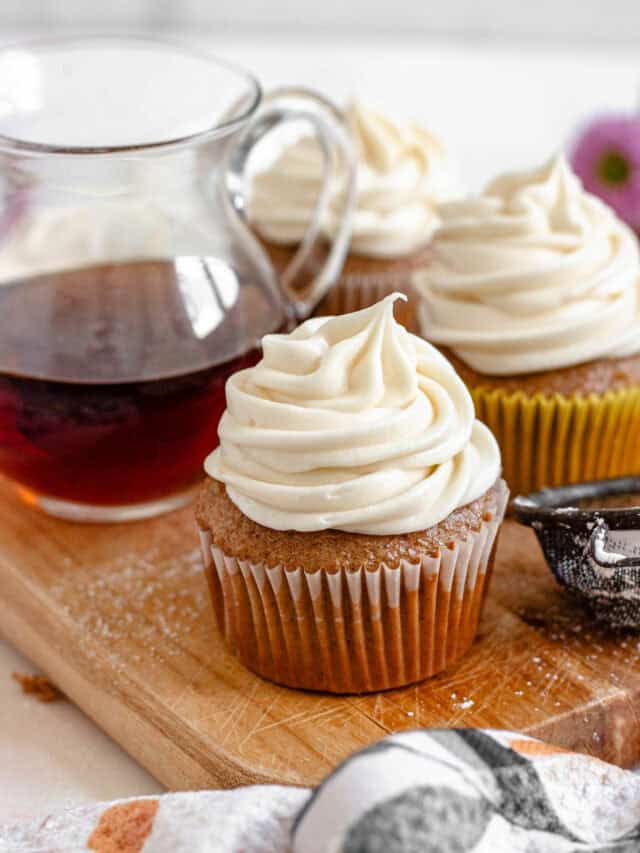cropped-Maple-Cream-Cheese-Frosting-8.jpg