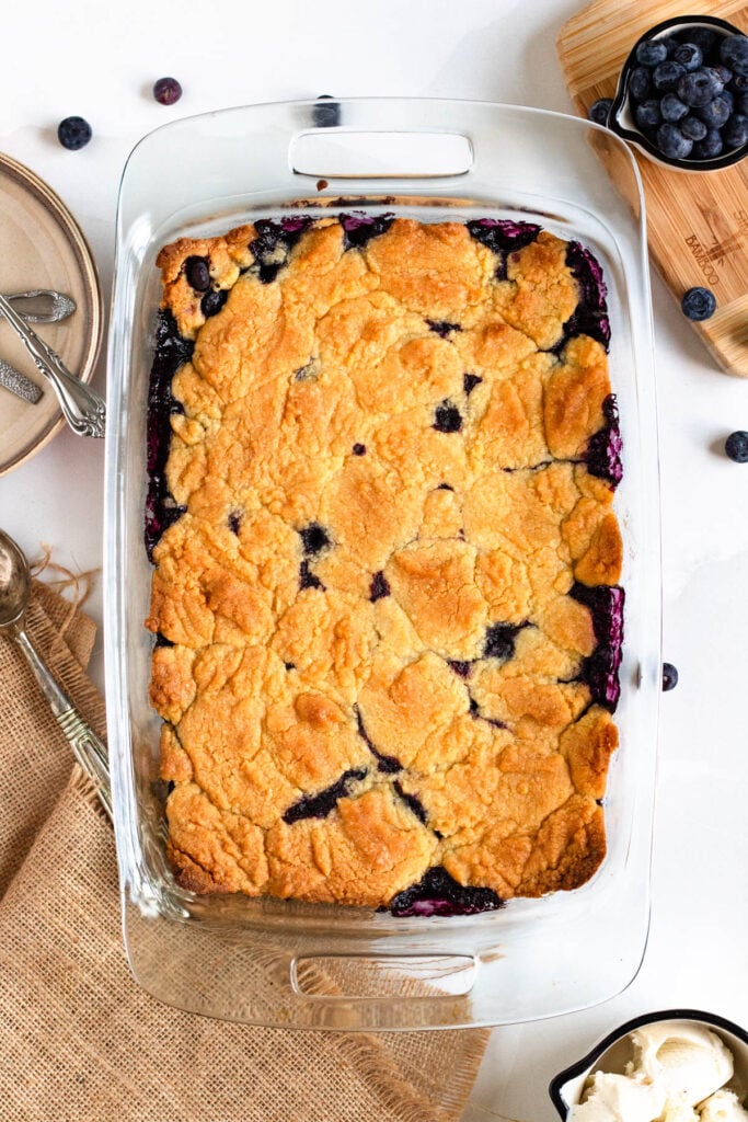 A perfectly baked 3 ingredient blueberry cobbler.